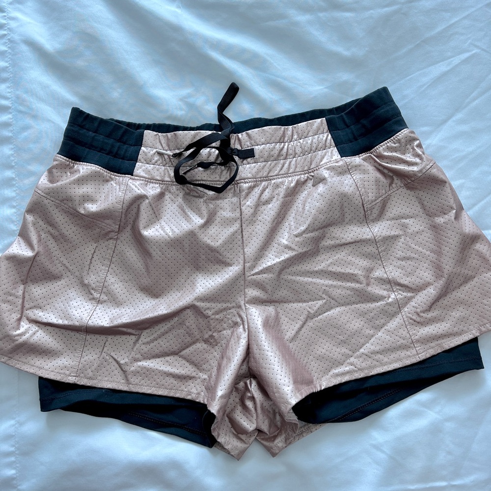 CALIA by Carrie Underwood Rose pink metallic shorts w/ built in hot shorts M